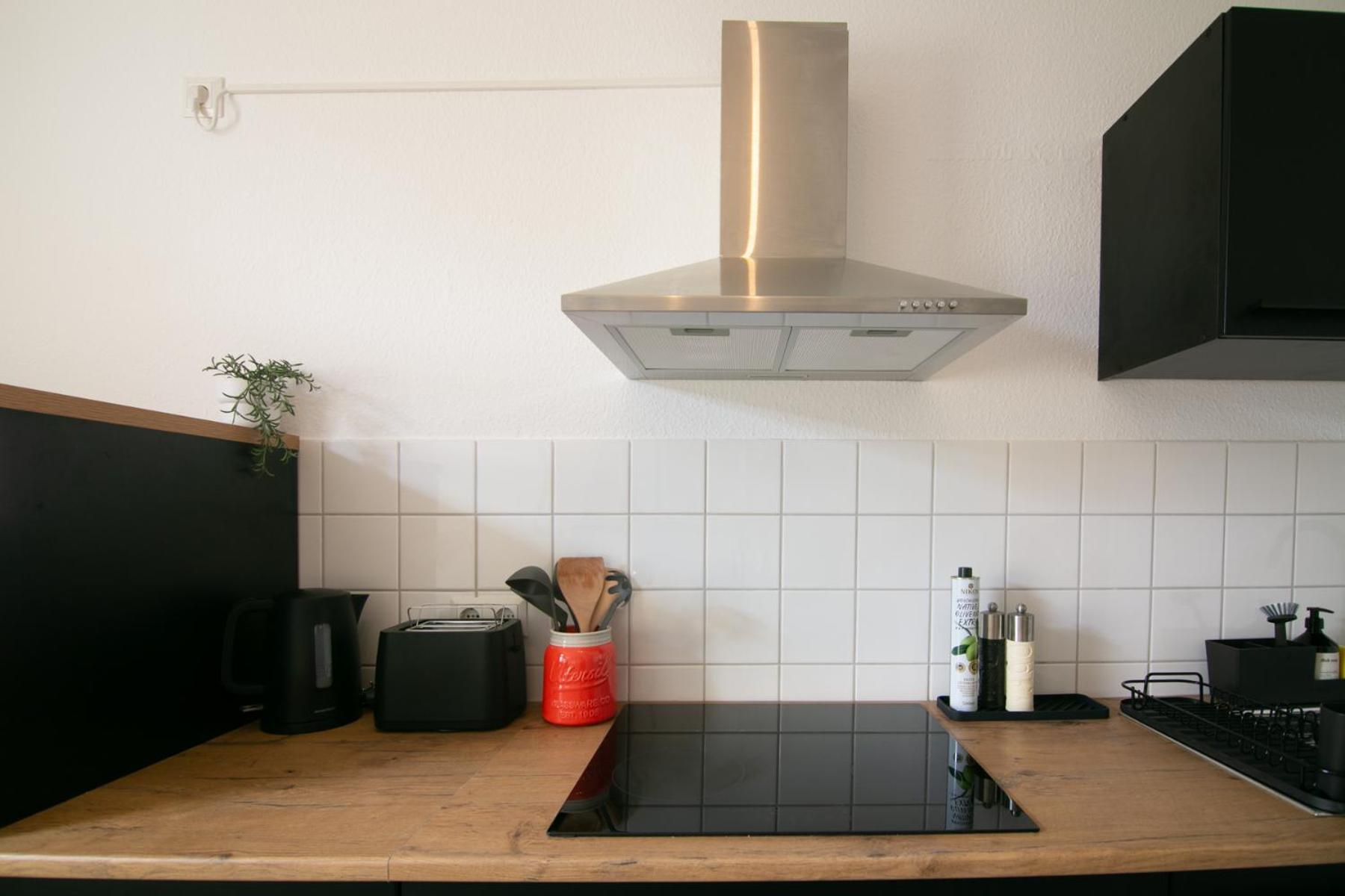 2 Zimmer, Bett Und Schlafsofa, Balkon, Waschmaschine L Lipsk Zewnętrze zdjęcie