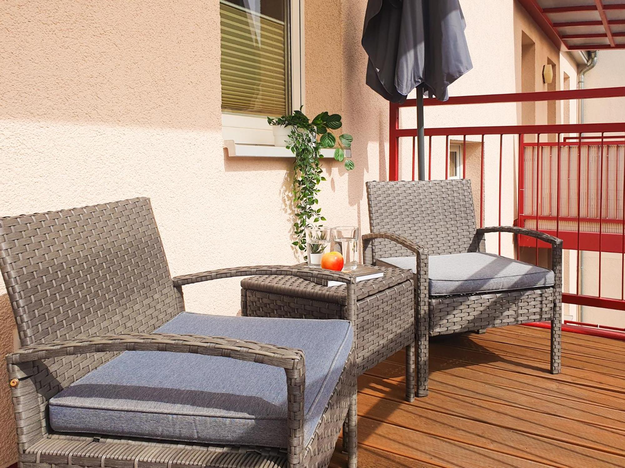 2 Zimmer, Bett Und Schlafsofa, Balkon, Waschmaschine L Lipsk Zewnętrze zdjęcie